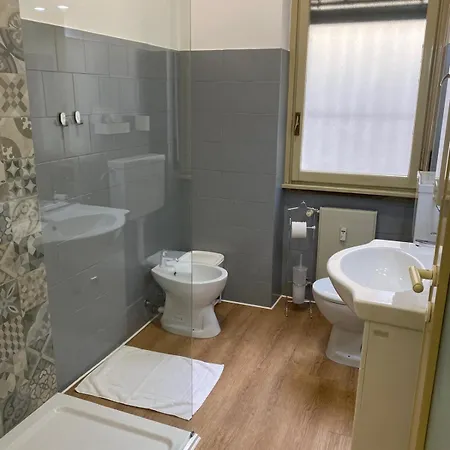 Megaride's Dependance