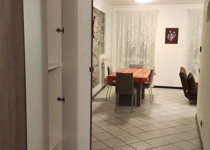 Megaride's Dependance 3* Como