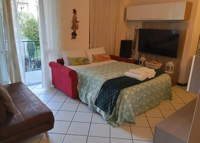 Megaride's Dependance 3* Como